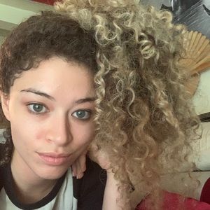 Meet your Posher, Isabella